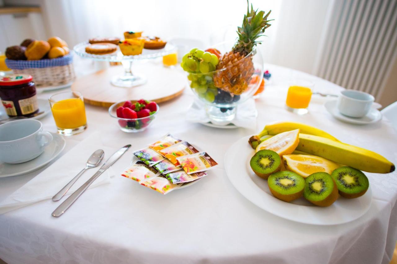 Rosa Bed & Breakfast *